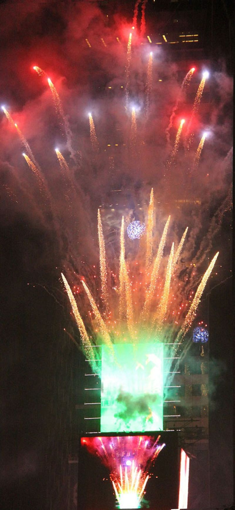 powersoft_new_years_ball_drop.jpg