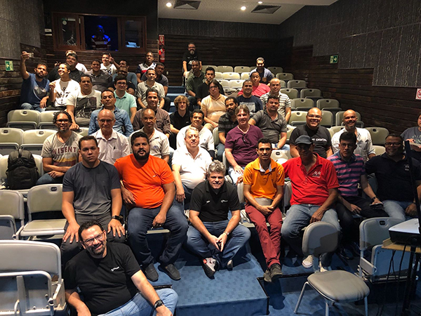 seminarioSalvador.jpg